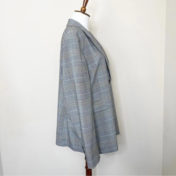 Lewit Gray Plaid Wool Blend Blazer - Picture 10 of 11